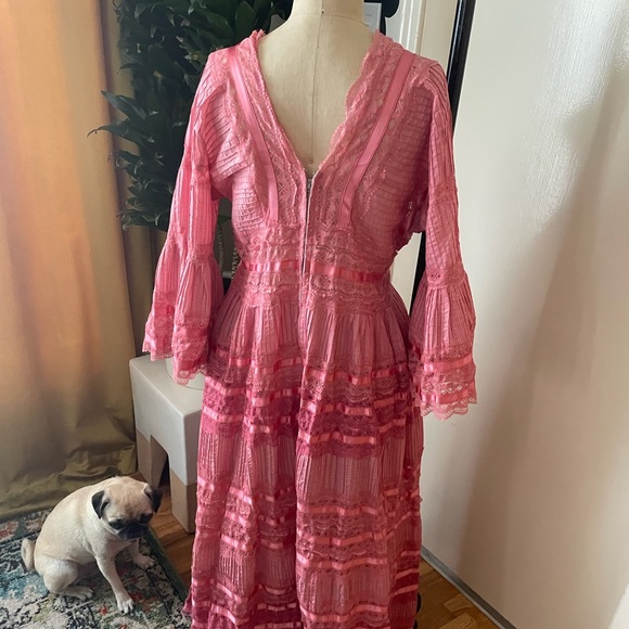 M/L Pink 1960s Mexican Wedding Dress - Picture 7 of 8